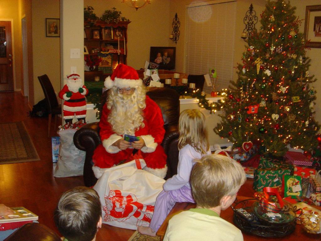2005-12-24-Christmas-Eve-33.JPG